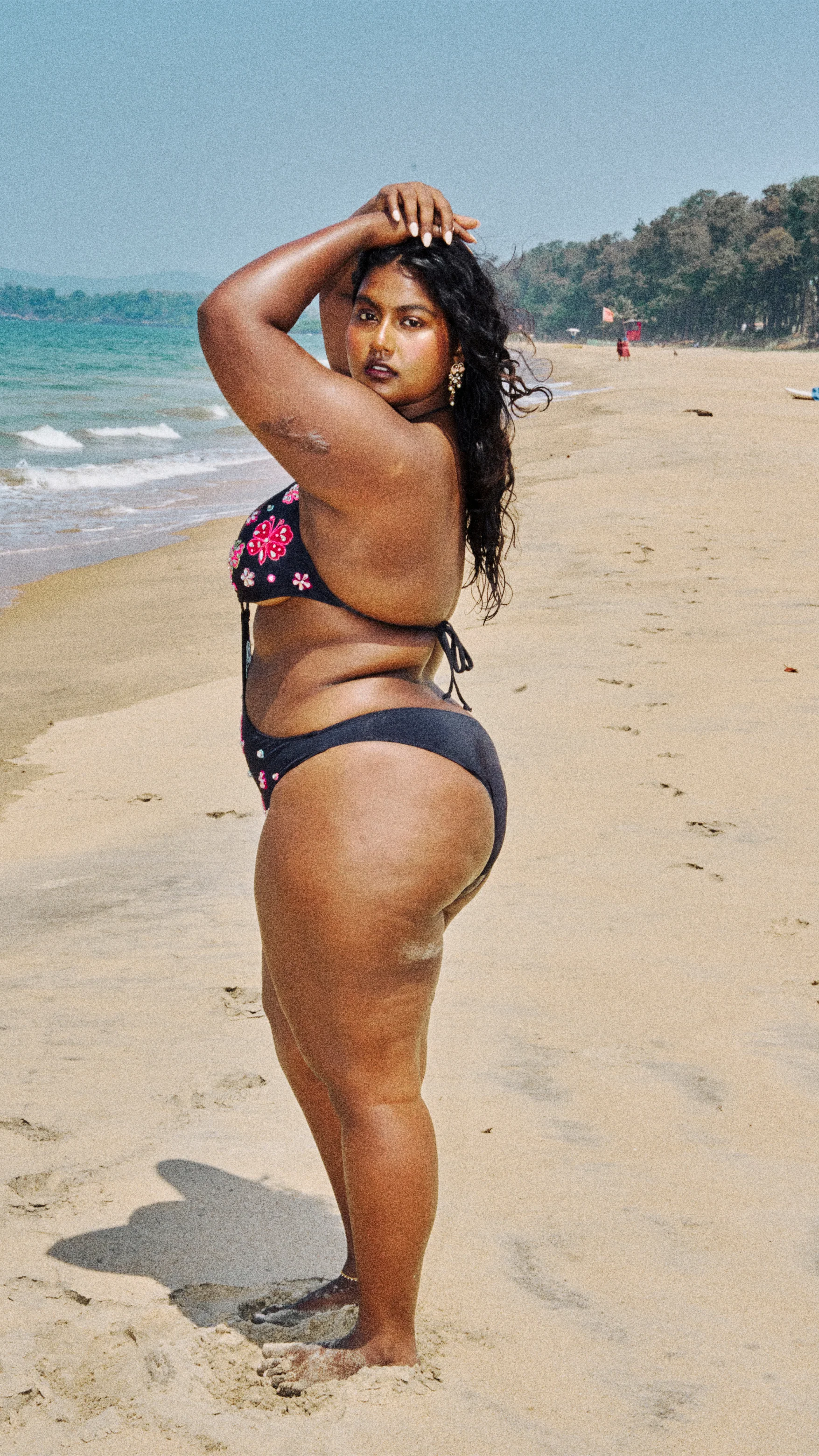 Ivana One-Piece - Image 4